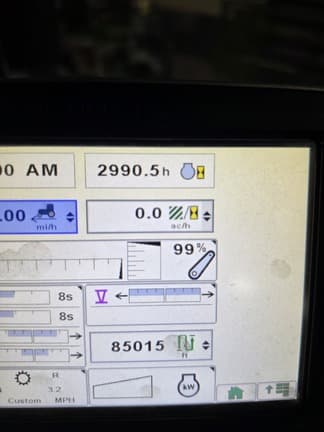 Image of John Deere 8335R equipment image 2
