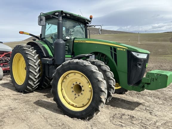 Image of John Deere 8335R Primary image