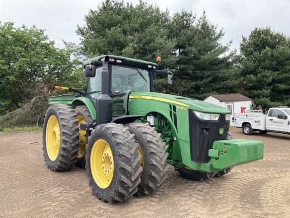 2013 John Deere 8335R Equipment Image0