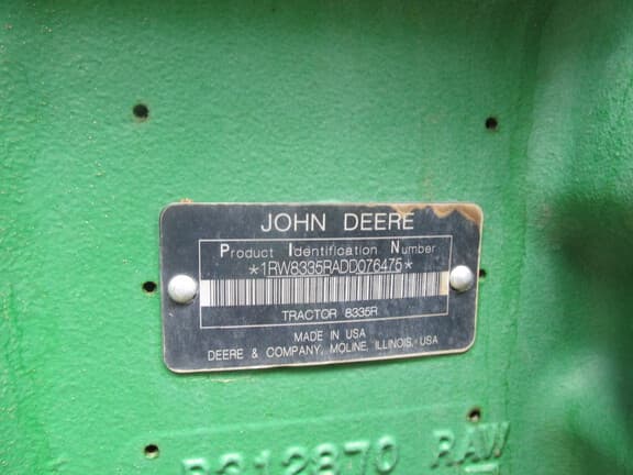 Image of John Deere 8335R equipment image 1