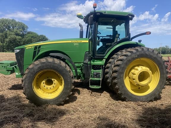 Image of John Deere 8335R Primary image