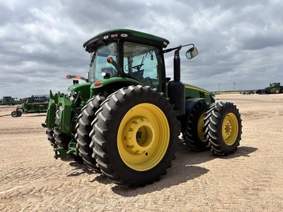 Image of John Deere 8335R equipment image 4