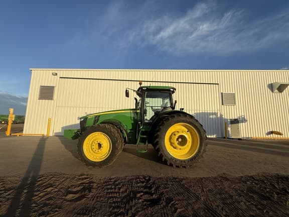 Image of John Deere 8335R equipment image 4