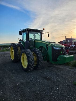 Image of John Deere 8335R equipment image 4