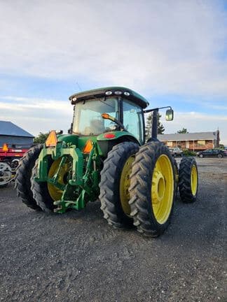 Image of John Deere 8335R equipment image 3