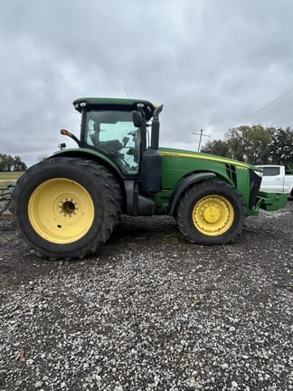 2013 John Deere 8335R Equipment Image0