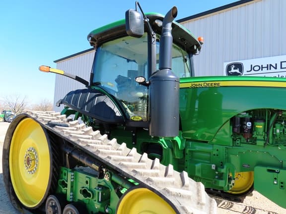 Image of John Deere 8335RT equipment image 2