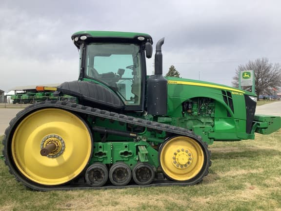 Image of John Deere 8335RT equipment image 2
