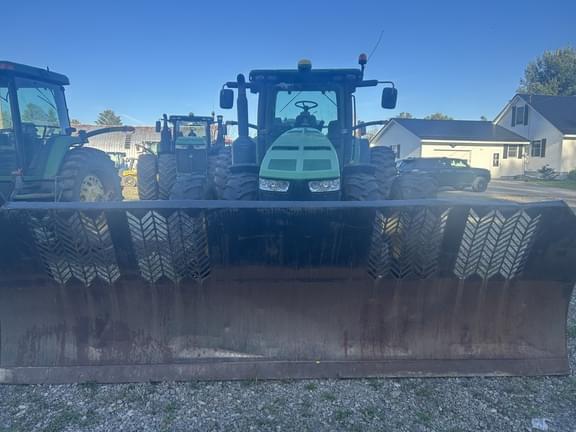 Image of John Deere 8360R equipment image 2