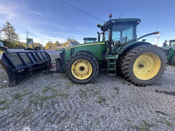 Image of John Deere 8360R equipment image 4