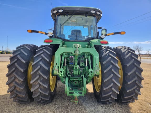 Image of John Deere 8360R equipment image 3