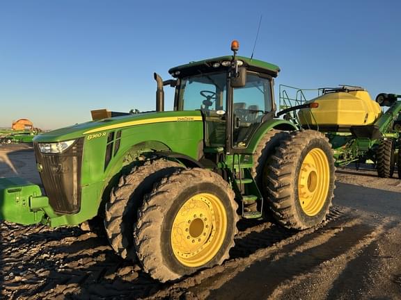 Image of John Deere 8360R equipment image 1