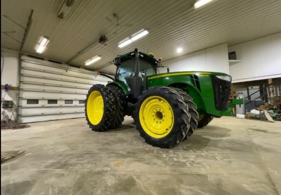 Image of John Deere 8360R equipment image 3