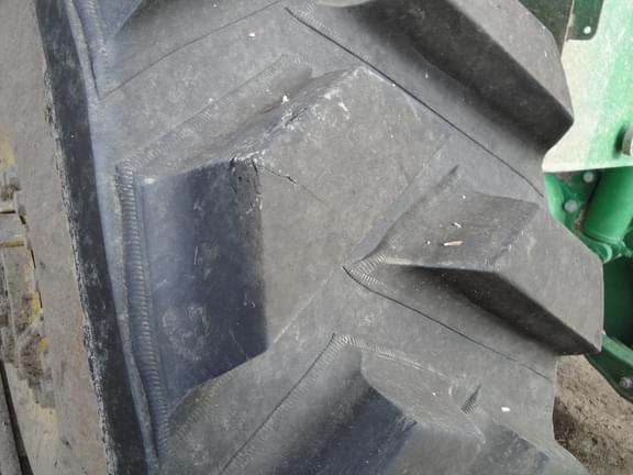 Image of John Deere 8360RT equipment image 4