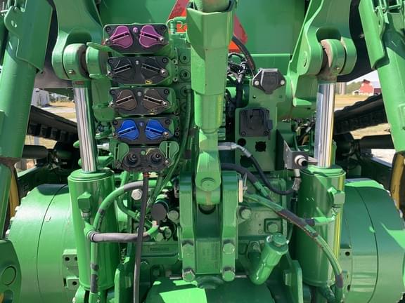 Image of John Deere 8360RT equipment image 4