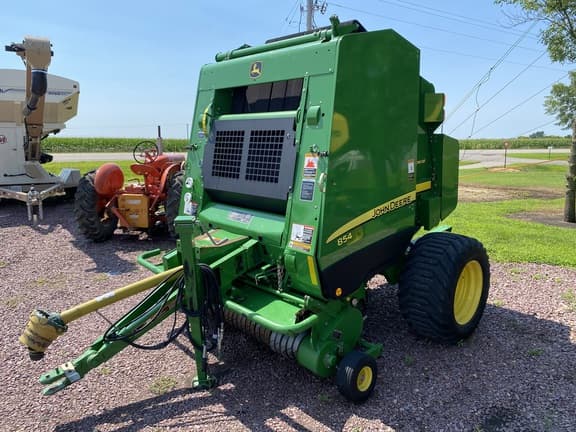 Image of John Deere 854 equipment image 2