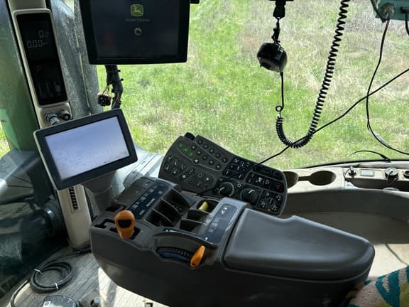 Image of John Deere 9360R equipment image 3