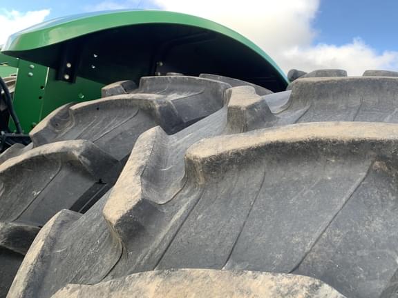 Image of John Deere 9410R equipment image 4