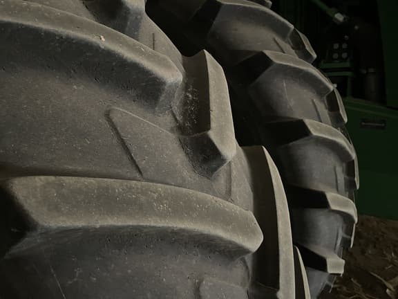 Image of John Deere 9410R equipment image 3