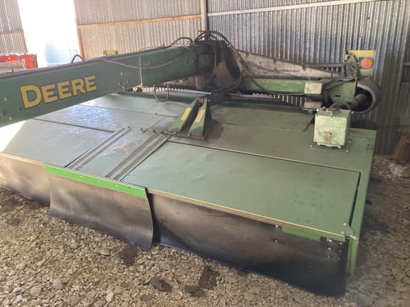 Image of John Deere 946 equipment image 2