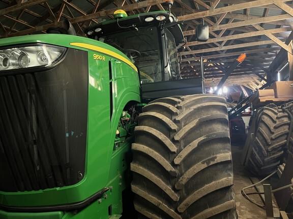 Image of John Deere 9510R equipment image 1