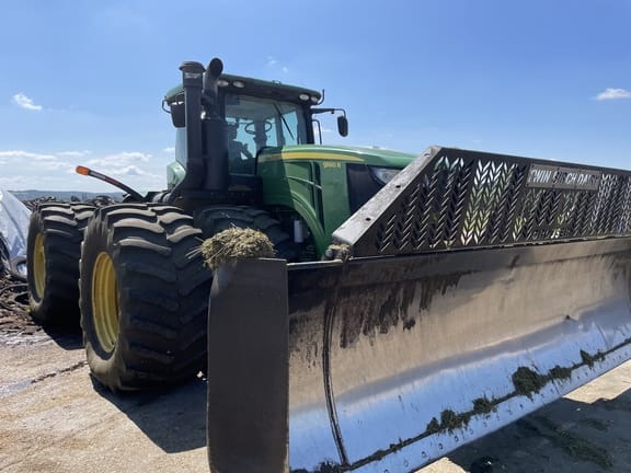 2013 John Deere 9560R Equipment Image0