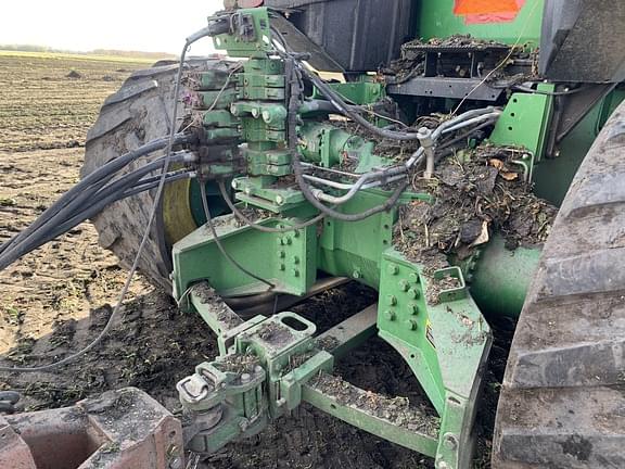 Image of John Deere 9560RT equipment image 2