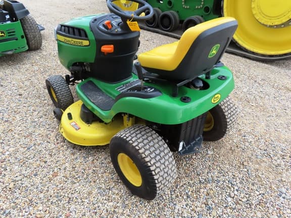 Image of John Deere D105 equipment image 3