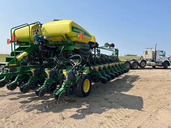 Image of John Deere DB60 equipment image 1