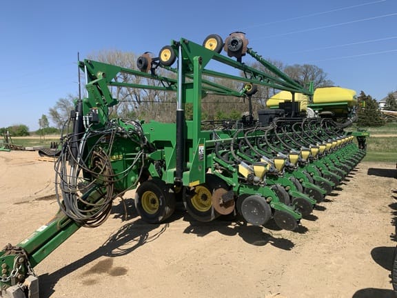2013 John Deere DB80 Equipment Image0