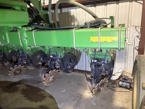 Image of John Deere DB90 equipment image 4