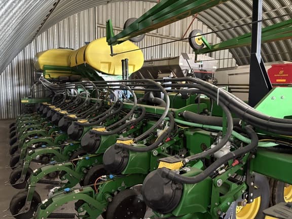 Image of John Deere DB90 equipment image 3