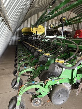 Image of John Deere DB90 equipment image 2