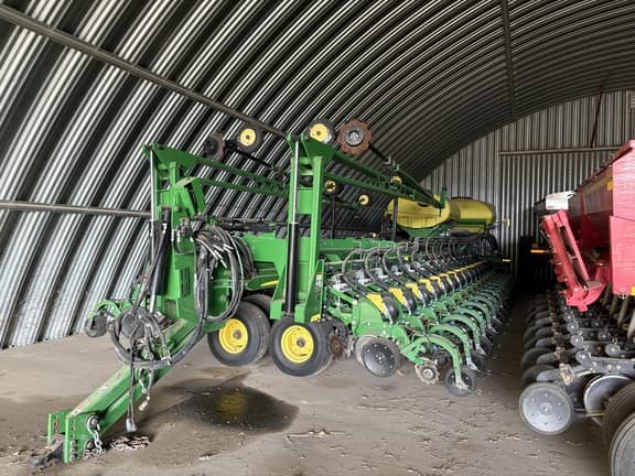 Image of John Deere DB90 Primary image