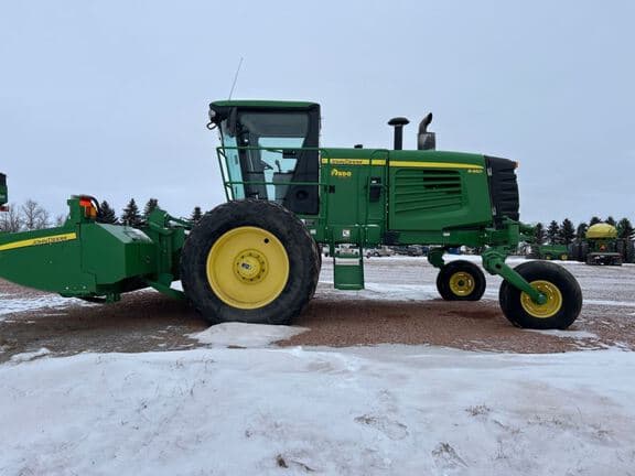 Image of John Deere R450 equipment image 1