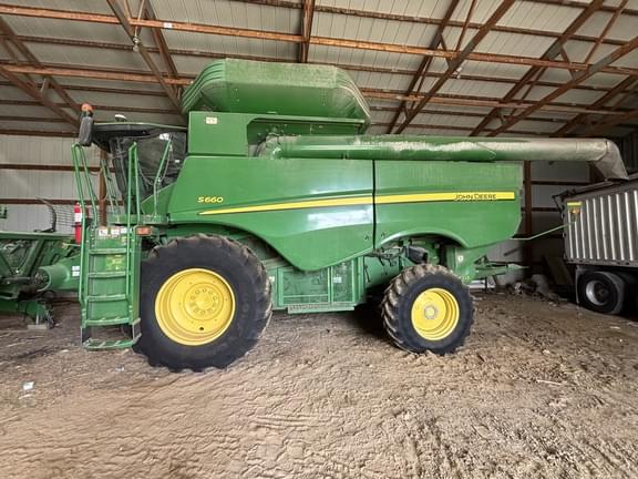 Image of John Deere S660 equipment image 1