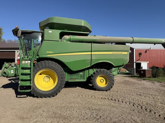 Image of John Deere S660 Primary image