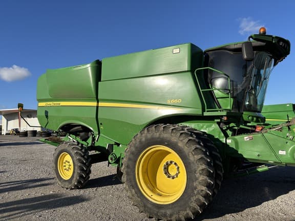 Image of John Deere S660 equipment image 2