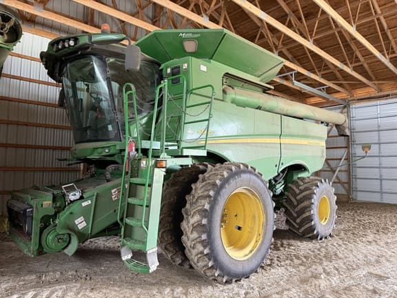 Image of John Deere S660 Primary image