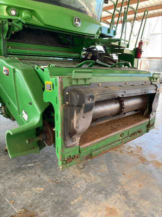 Image of John Deere S660 equipment image 1
