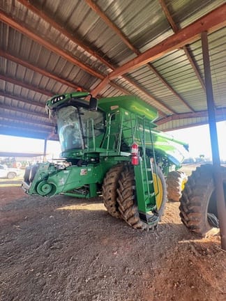 2013 John Deere S660 Equipment Image0