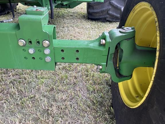 Image of John Deere S670 equipment image 4