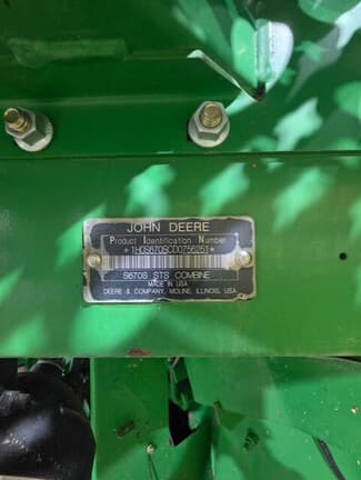 Image of John Deere S670 equipment image 1
