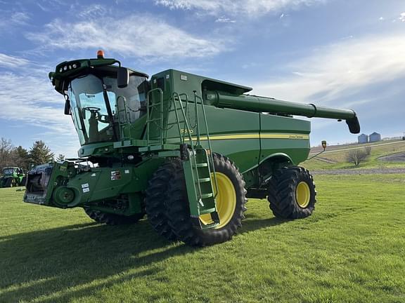 Image of John Deere S670 equipment image 3