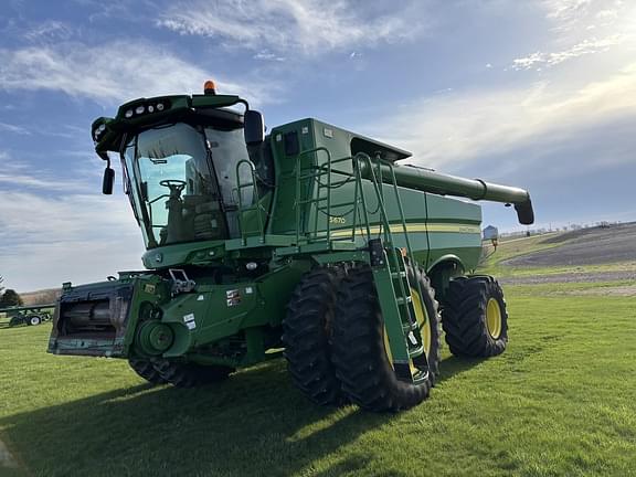 Image of John Deere S670 equipment image 2