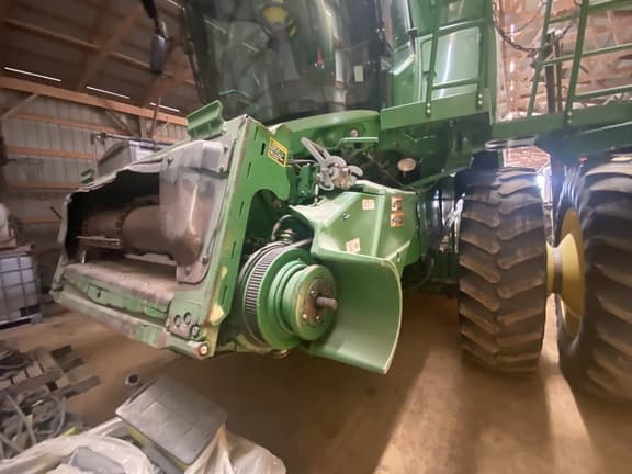 Image of John Deere S670 equipment image 3