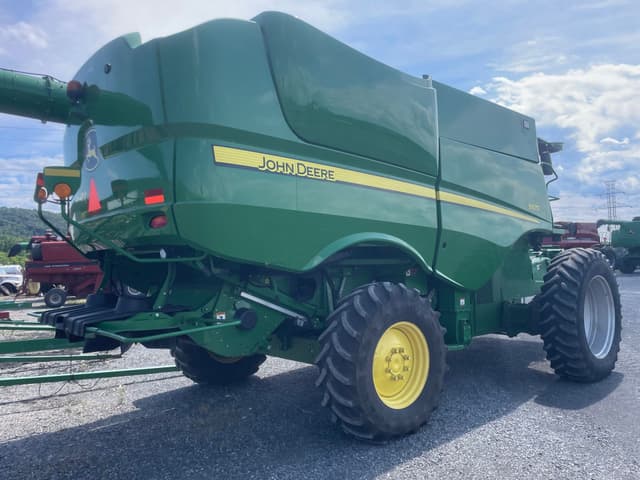 Image of John Deere S670 equipment image 4