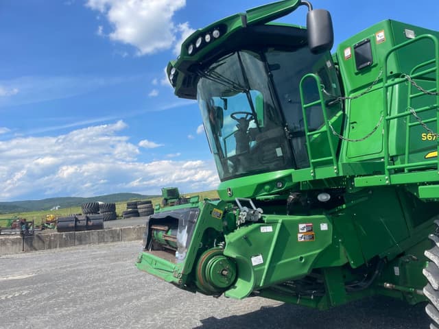 Image of John Deere S670 equipment image 2