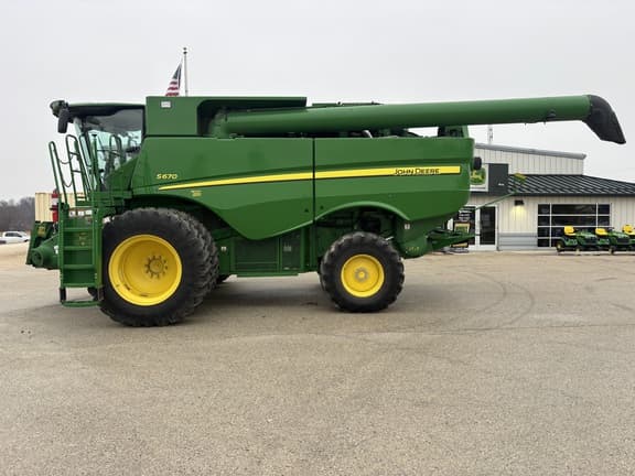 Image of John Deere S670 equipment image 3