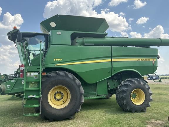 Image of John Deere S680 equipment image 3